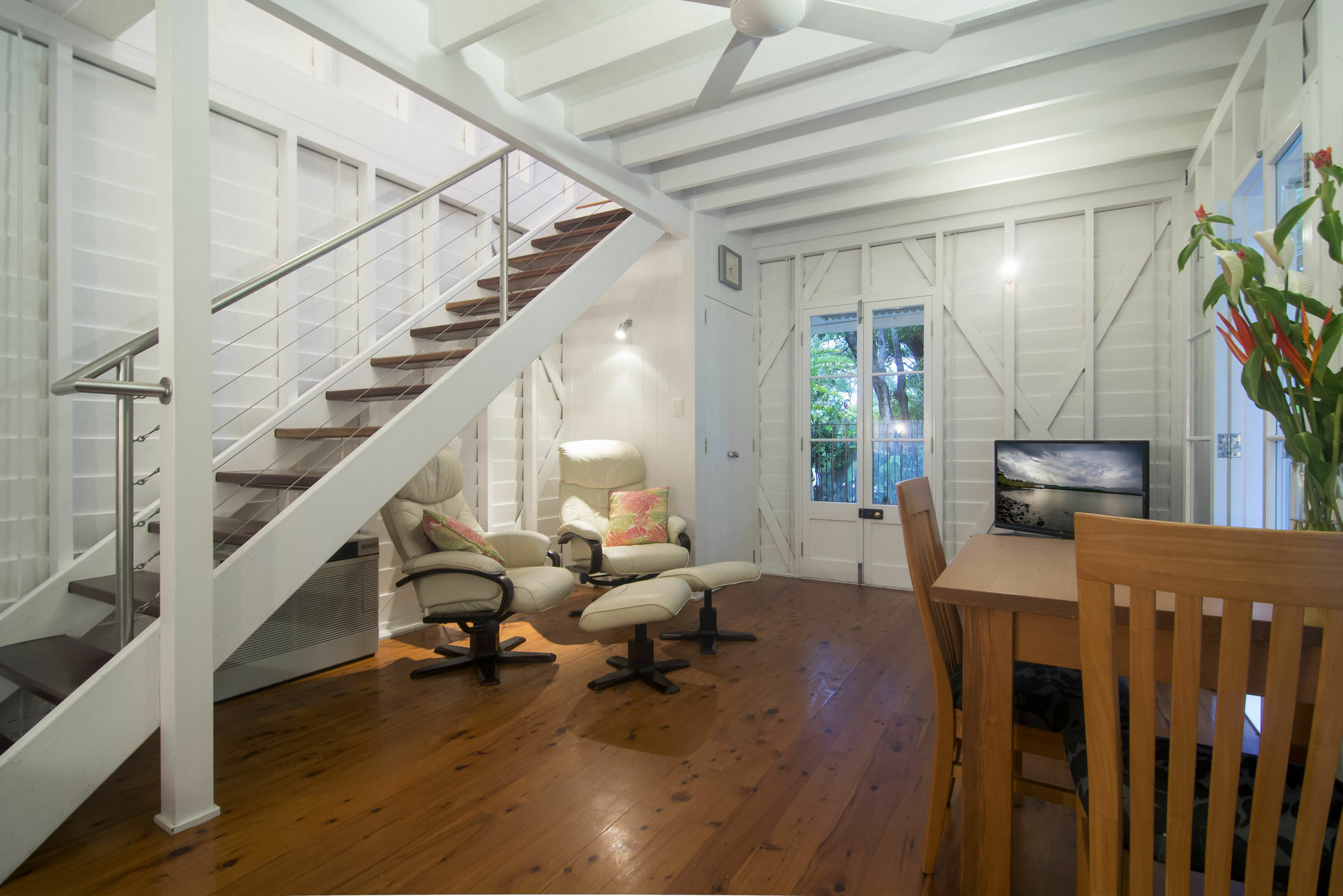 Port Douglas Cottage & Lodge Экстерьер фото